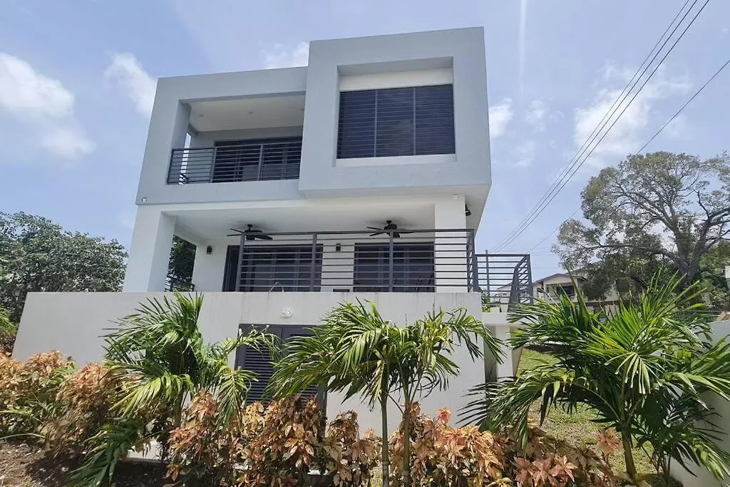 The Views By Dantopia Villa Saint James