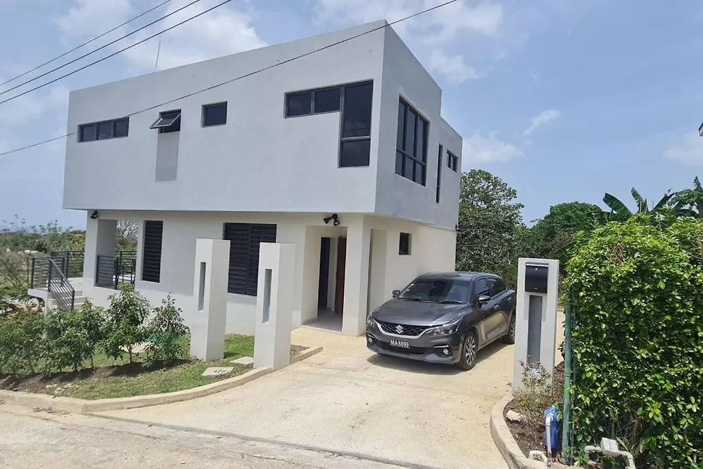 The Views By Dantopia Villa Saint James 0*,